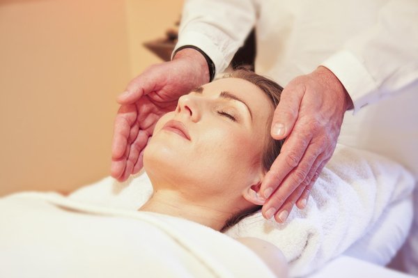 Sophrologie et reiki à lacrost : bien-être et relaxation assurés